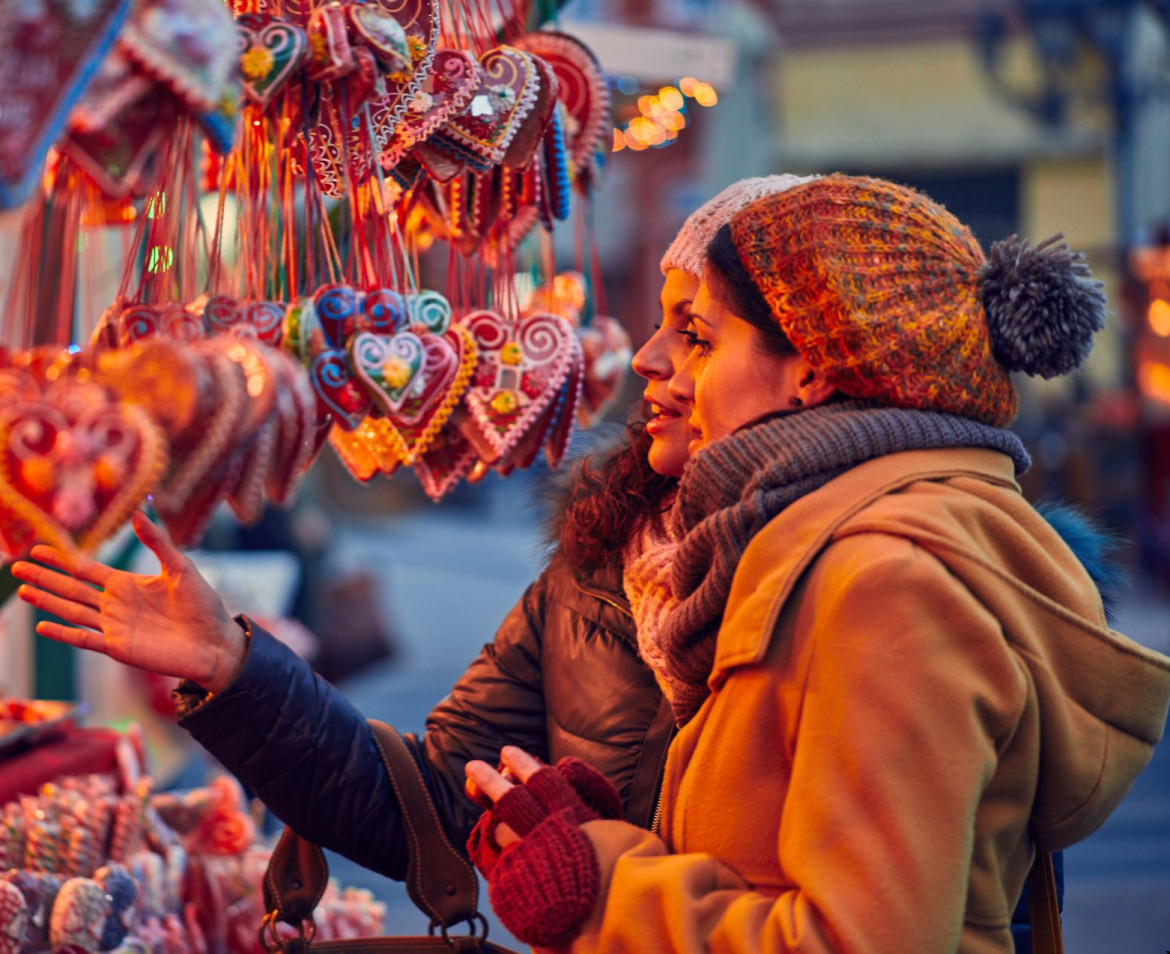 media.mercatini_natale_particolare_persone