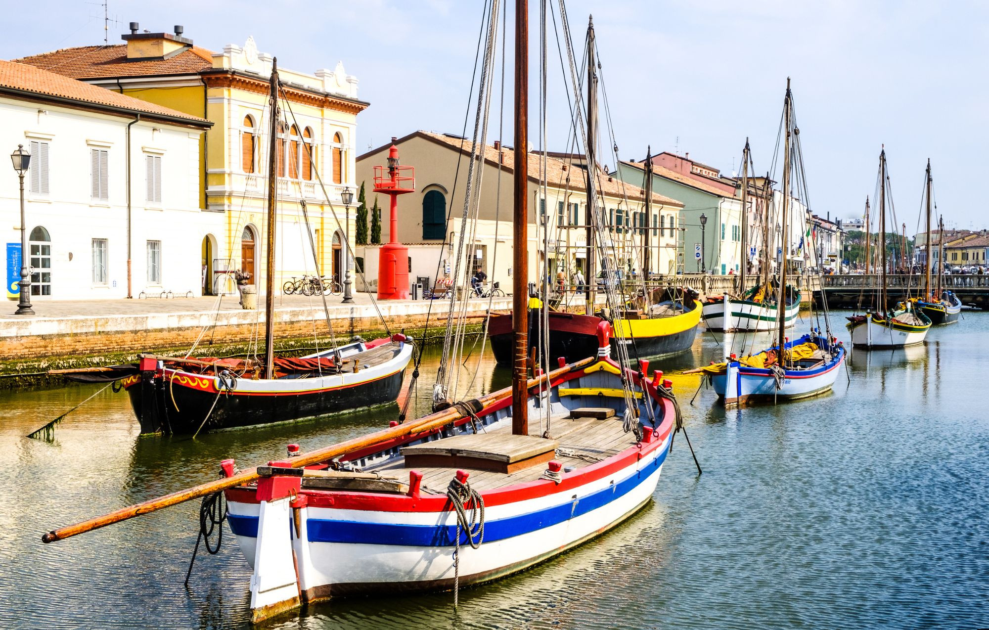 media.porto_canale_cesenatico_particolare_barche